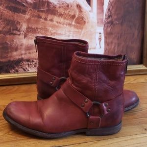Frye leather boots size 8.5B